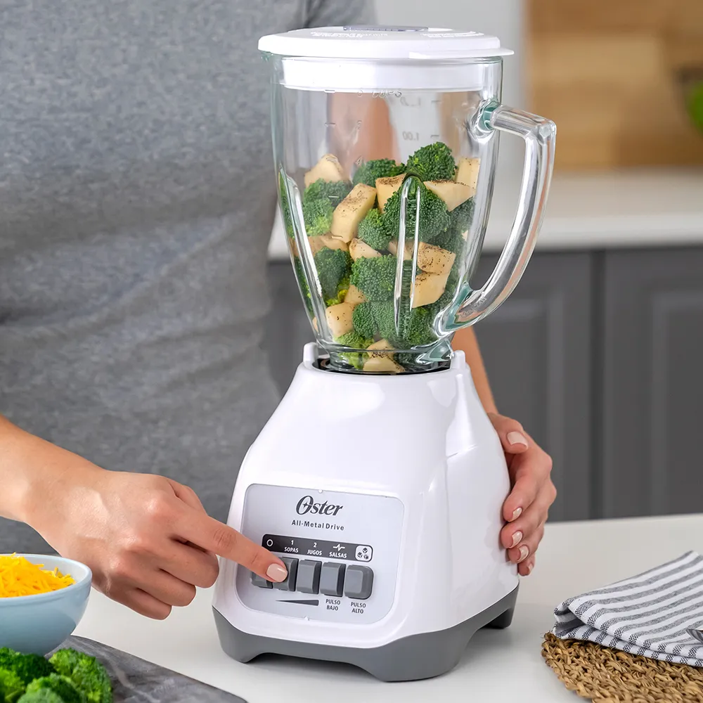 Licuadora Oster 800W de 2 Velocidades con Vaso de Vidrio 1.5L BLSTKAG-WPB Blanca - imagen 3
