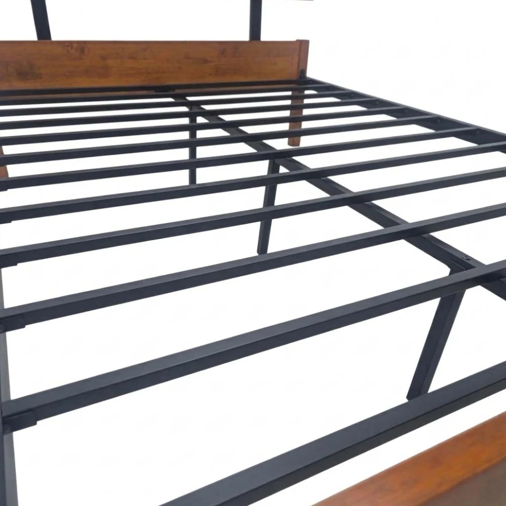 Cama Matrimonial Tokoa de Metal con Respaldo de Madera CA-1709 - imagen 7